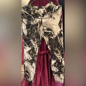 Eye Candy Black and Gold Patterned Apparel XL New without tag